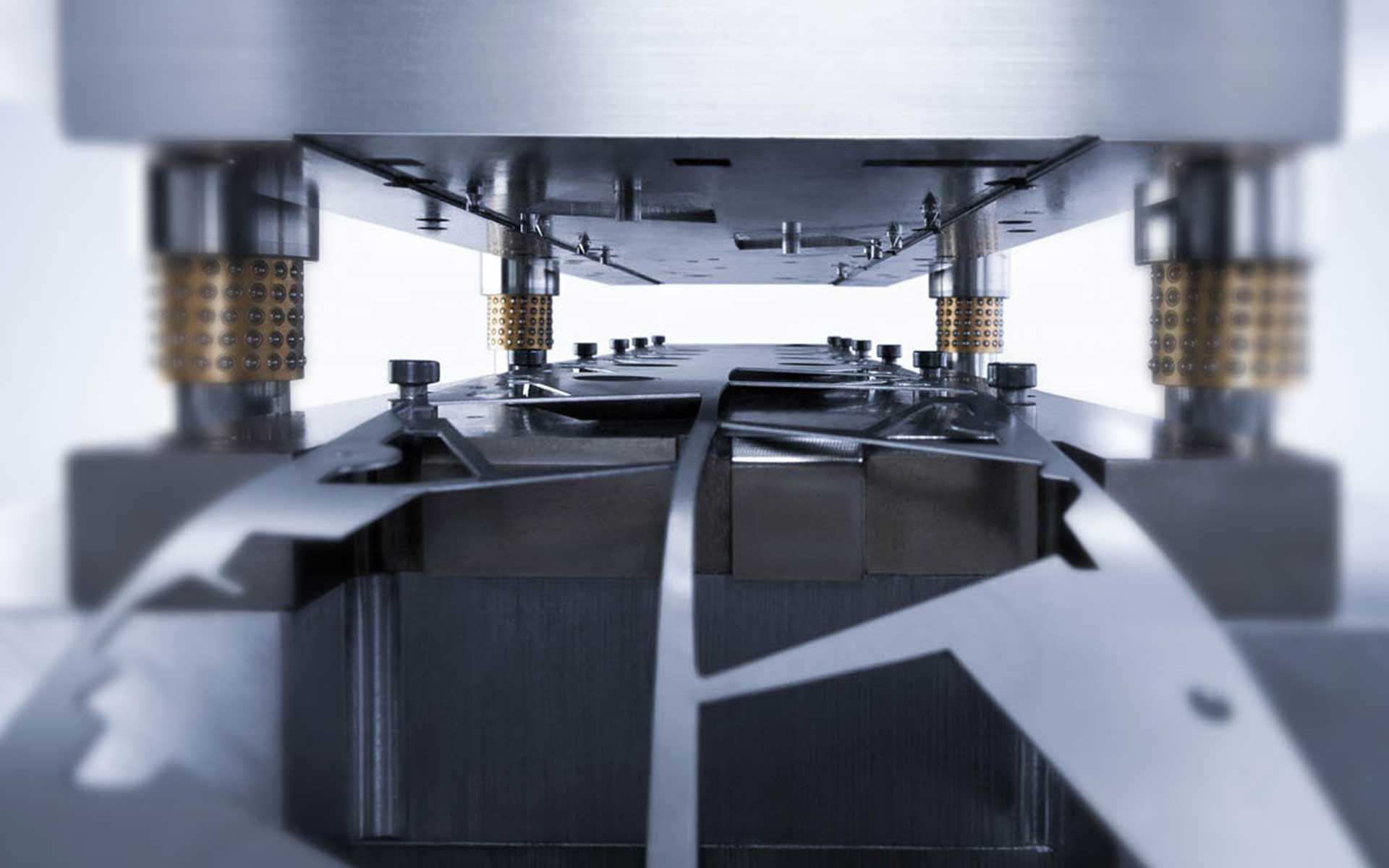 Technology for stamped and bent parts and technical springs